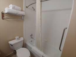 Best Western Plus Burlington Inn & Suites