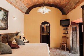 Hacienda Sepulveda Hotel & SPA