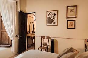 Hacienda Sepulveda Hotel & SPA