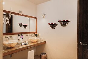 Hacienda Sepulveda Hotel & SPA