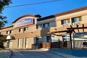 Howard Johnson by Wyndham Winnipeg West