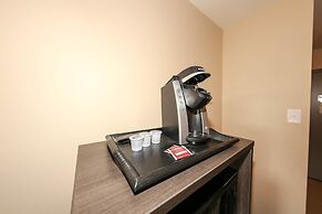 Howard Johnson by Wyndham Winnipeg West