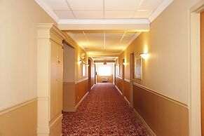 Glengate Hotel & Suites