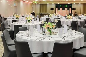 Courtyard by Marriott Warsaw Airport
