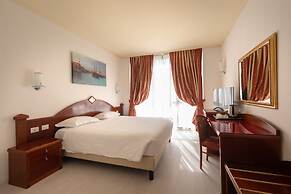 Noventa Hotel