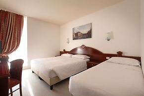 Noventa Hotel