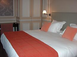 Hotel De L'Universite
