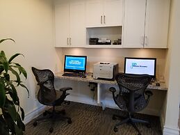 Hilton Garden Inn Montreal Airport