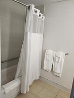 Hilton Garden Inn Montreal Airport