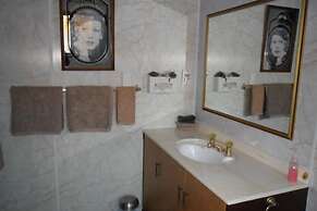 Loredo Motel