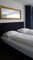 Hotel Crystal