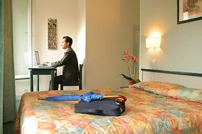Hotel Printania Porte de Versailles