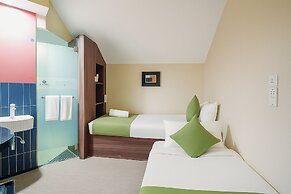 A Hotel Chinatown
