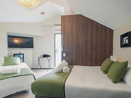 A Hotel Chinatown