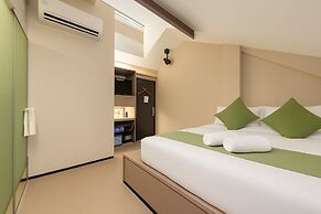 A Hotel Chinatown