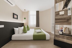 A Hotel Chinatown