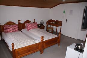 Hotel Bären - The Bear Inn