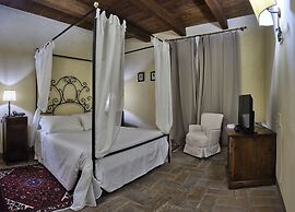 Palazzo Viviani Castello di Montegridolfo