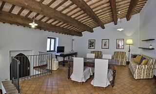Palazzo Viviani Castello di Montegridolfo