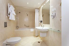 Qubus Hotel Legnica