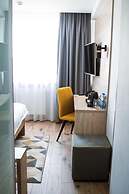 Gold Hotel