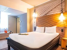 ibis Geneve Centre Lac