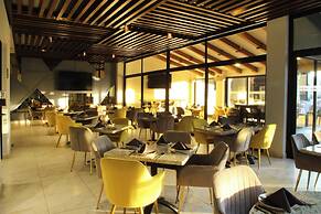 voco Saltillo Suites by IHG