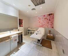 Hotel ILUNION Les Corts Spa