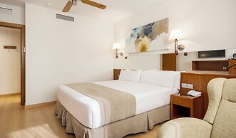 Hotel ILUNION Les Corts Spa