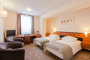 Qubus Hotel Głogów