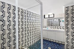Broadbeach Travel Inn Apartments