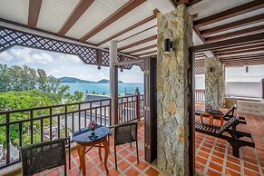 Thavorn Beach Village Resort & Spa Phuket