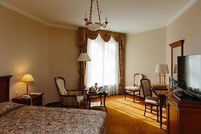Grand Hotel Emerald
