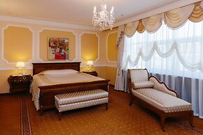 Grand Hotel Emerald
