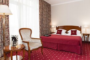 Grand Hotel Emerald