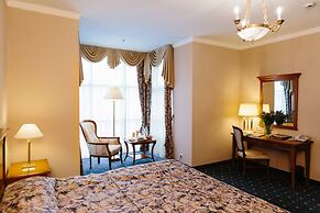 Grand Hotel Emerald