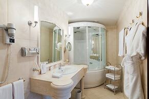Grand Hotel Emerald