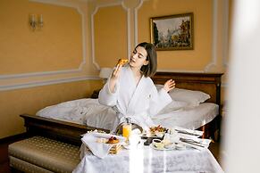 Grand Hotel Emerald