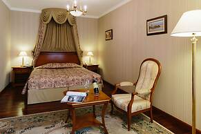 Grand Hotel Emerald