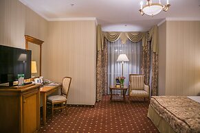 Grand Hotel Emerald