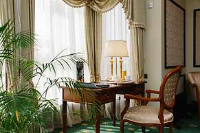 Grand Hotel Emerald
