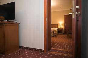 Grand Hotel Emerald
