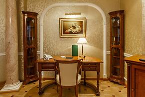 Grand Hotel Emerald