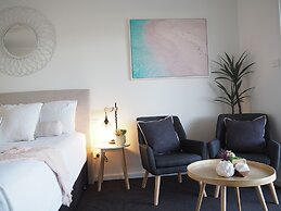 The Esplanade Motel
