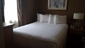 Days Inn & Suites by Wyndham West Edmonton