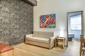 Days Inn & Suites by Wyndham West Edmonton