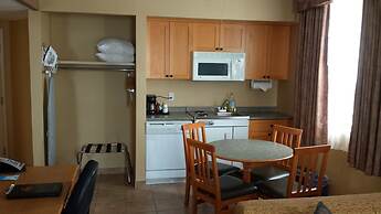 Days Inn & Suites by Wyndham West Edmonton