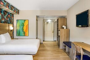 Days Inn & Suites by Wyndham West Edmonton