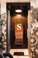 Macau Hotel S