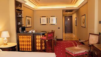 River Château Hotel